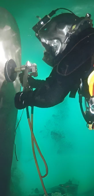 Underwater Propeller Polishing | diving solution
